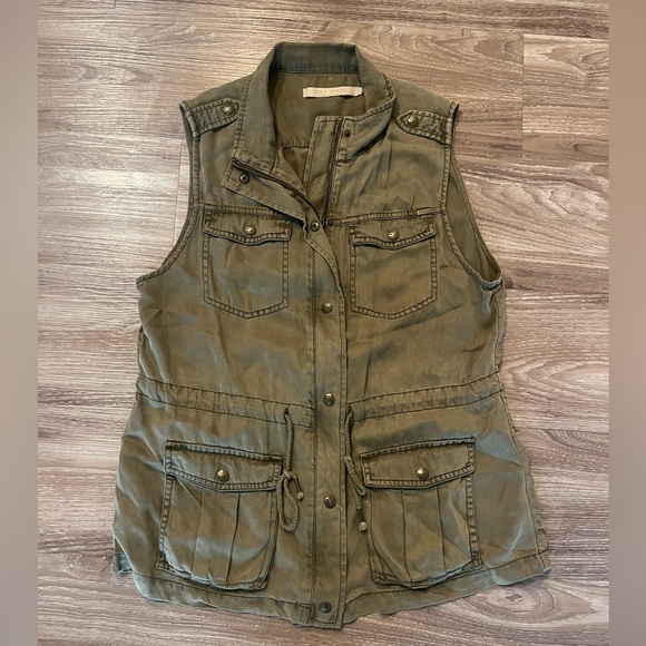 Cargo vest - Picture 1 of 3